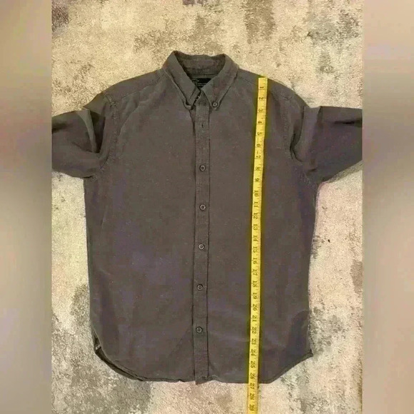 Men’s GrayGap Button Down - Picture 6 of 6